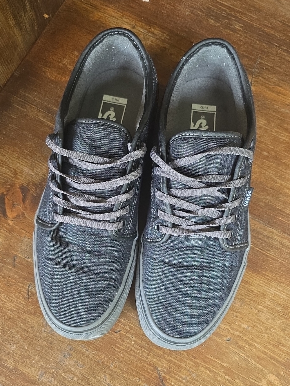 Men's  U.S 9 Vans Casual Lace-Up Deck Shoes in Charcoal Gray
